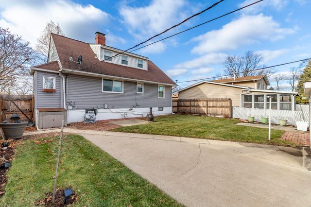 7445 Woodmar Avenue, Hammond, IN 46323