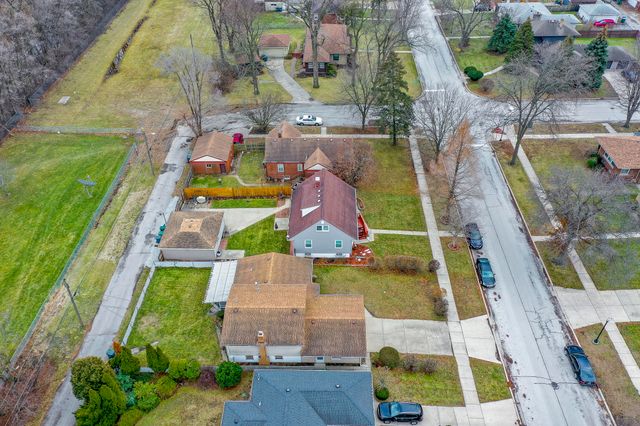 7445 Woodmar Avenue, Hammond, IN 46323