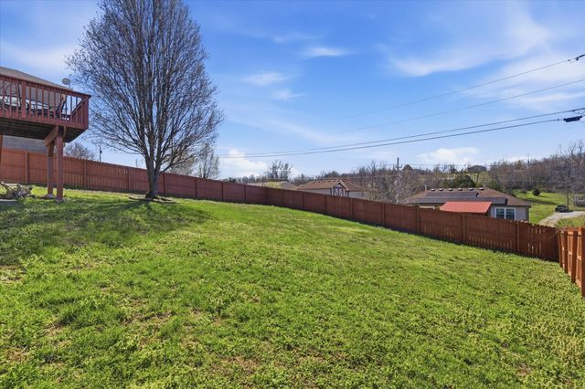 1213 S 16th Street, Ozark, MO 65721