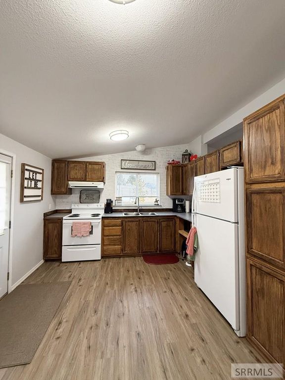 Image 14 of property listing at 679 E 2nd N, Downey, ID 83234