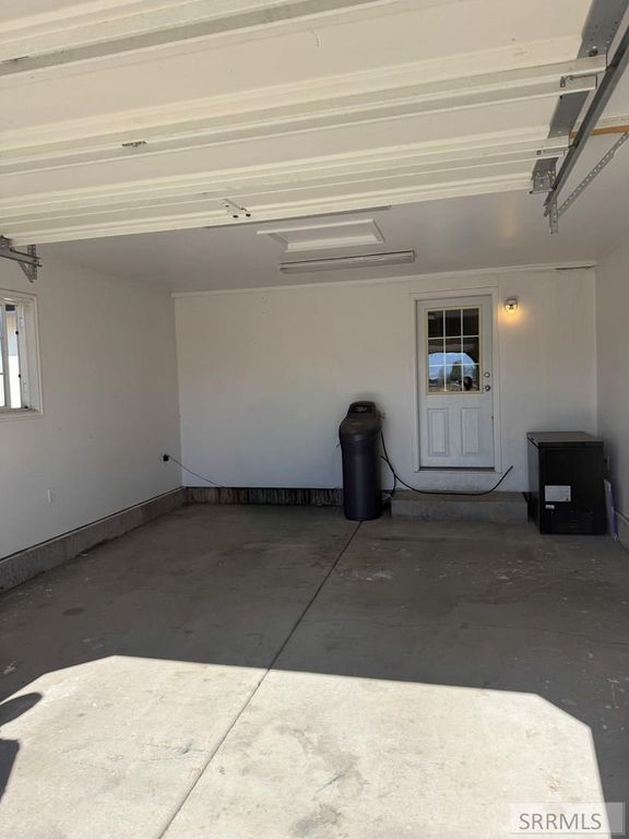 Image 4 of property listing at 679 E 2nd N, Downey, ID 83234