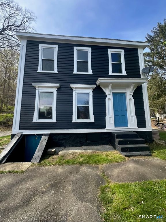 2 Mediterranean Lane, Norwich, CT 06360