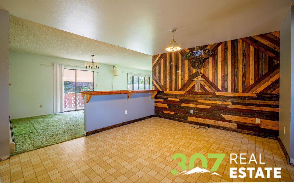20 Casper Dr, Cody, WY 82414 photo 4