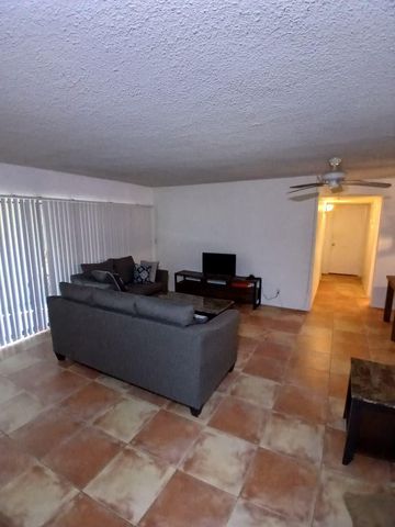 502 Osprey Drive 17a, Delray Beach, FL 33444