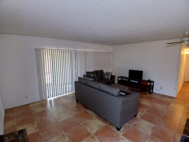 502 Osprey Drive 17a, Delray Beach, FL 33444