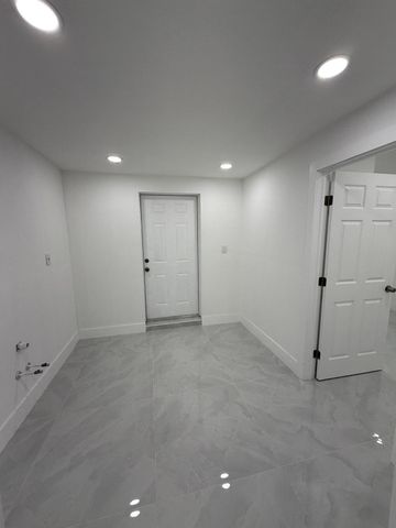 4400 SW 36th Street, West Park, FL 33023