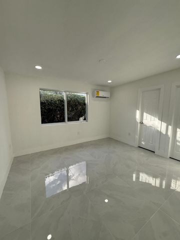 4400 SW 36th Street, West Park, FL 33023