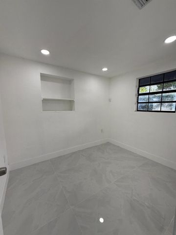 4400 SW 36th Street, West Park, FL 33023