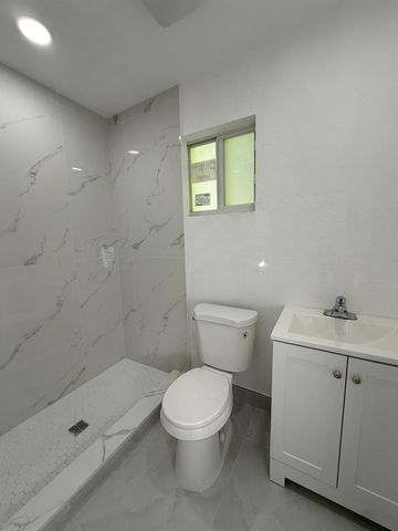 4400 SW 36th Street, West Park, FL 33023