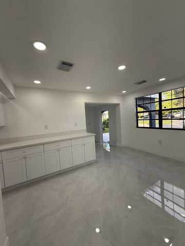 4400 SW 36th Street, West Park, FL 33023