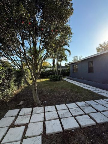4400 SW 36th Street, West Park, FL 33023