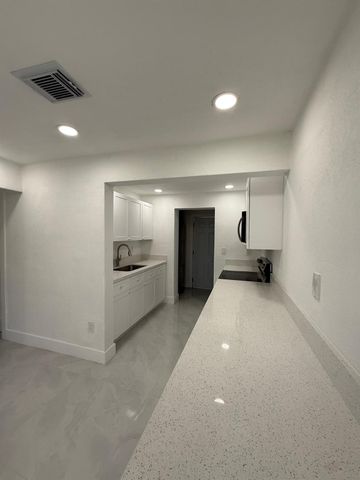 4400 SW 36th Street, West Park, FL 33023