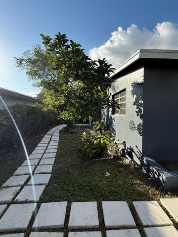 4400 SW 36th Street, West Park, FL 33023