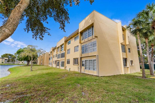 6300 NW 62nd Street 107, Tamarac, FL 33319