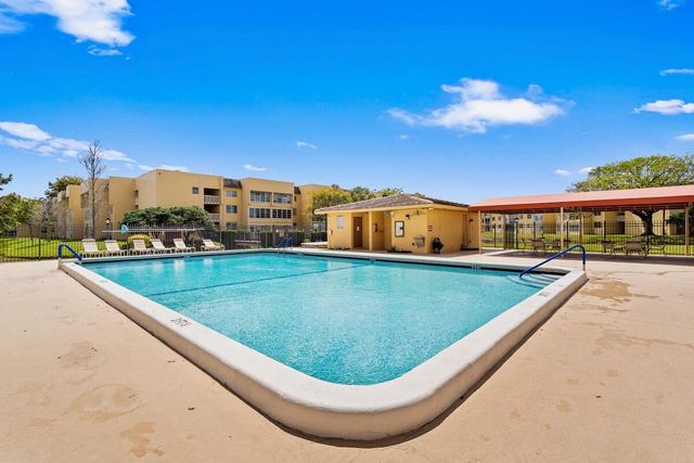 6300 NW 62nd Street 107, Tamarac, FL 33319