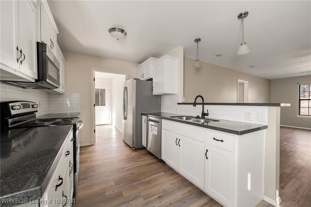 1619 Burchfiel Mountain, Cedarville, AR 72932