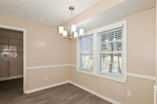 247 Sandra Drive NW, Lilburn, GA 30047