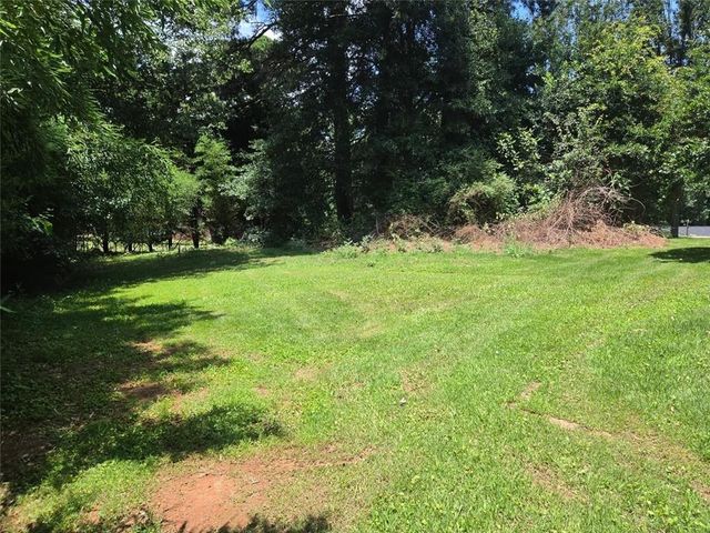 247 Sandra Drive NW, Lilburn, GA 30047