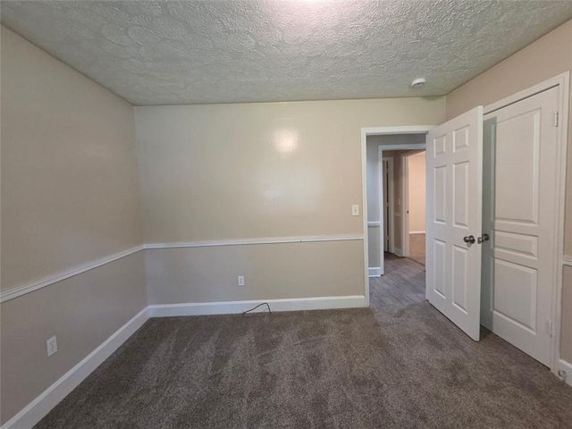 247 Sandra Drive NW, Lilburn, GA 30047