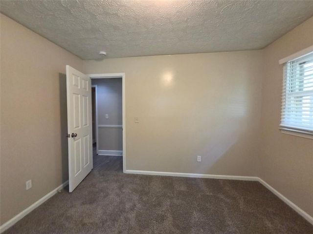 247 Sandra Drive NW, Lilburn, GA 30047