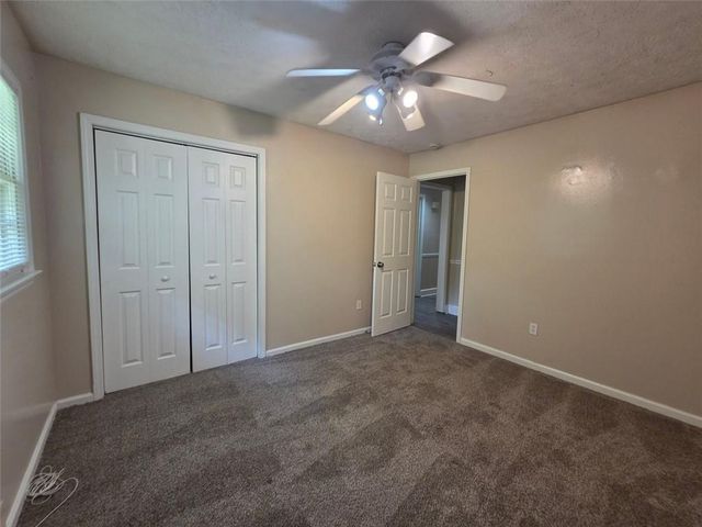 247 Sandra Drive NW, Lilburn, GA 30047