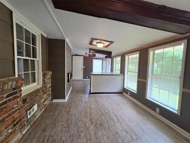 247 Sandra Drive NW, Lilburn, GA 30047