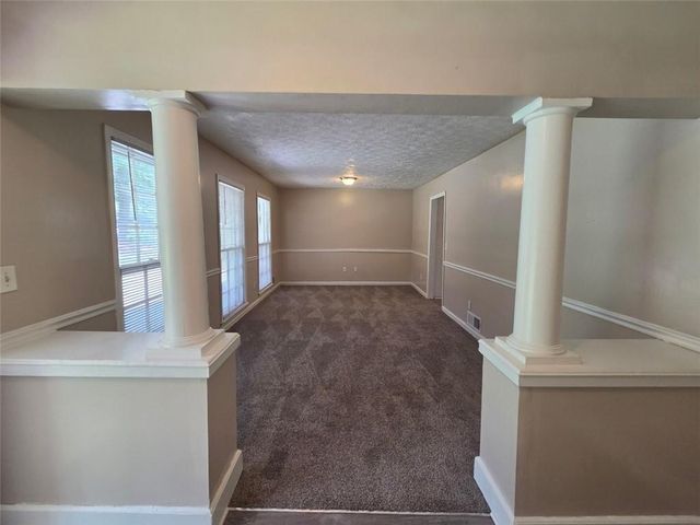 247 Sandra Drive NW, Lilburn, GA 30047
