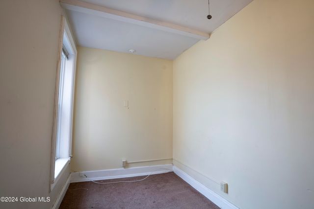 546 5th Avenue 2, Troy, NY 12182