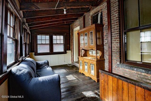 546 5th Avenue 2, Troy, NY 12182