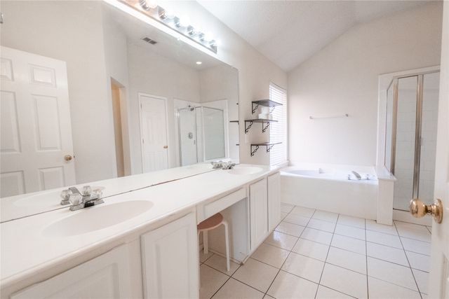 817 Stafford Station Drive, Saginaw, TX 76131