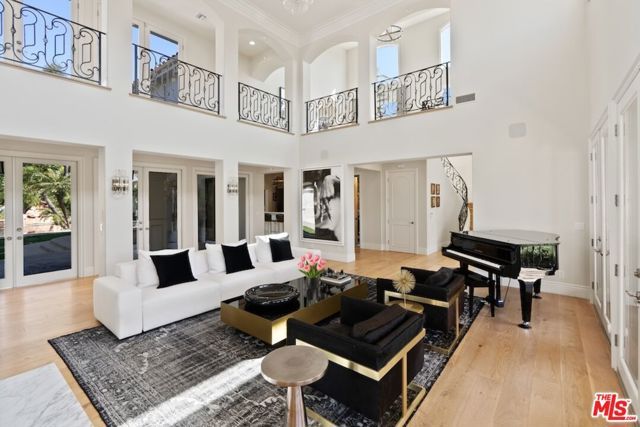 23593 Park South Street, Calabasas, CA 91302