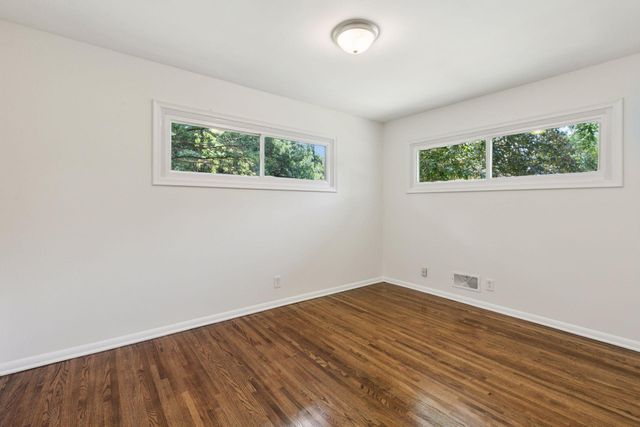 2125 Sapphire Lane, Eagan, MN 55122