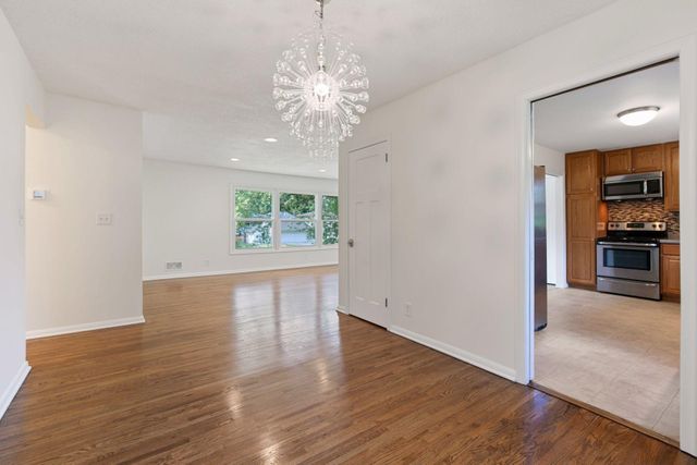 2125 Sapphire Lane, Eagan, MN 55122