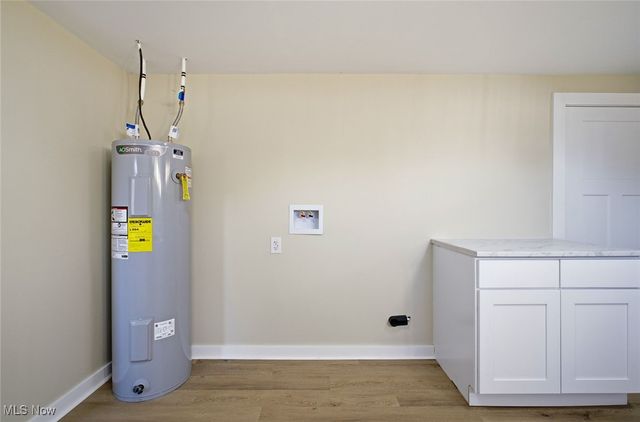 1747 E Airport Road NE, Mcconnelsville, OH 43756