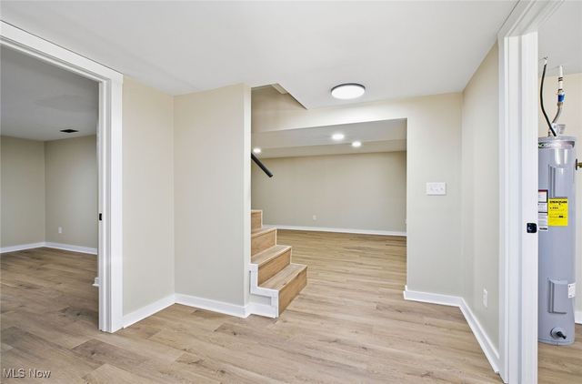 1747 E Airport Road NE, Mcconnelsville, OH 43756