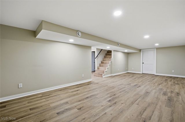 1747 E Airport Road NE, Mcconnelsville, OH 43756