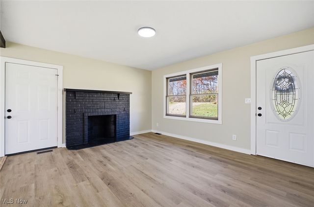 1747 E Airport Road NE, Mcconnelsville, OH 43756