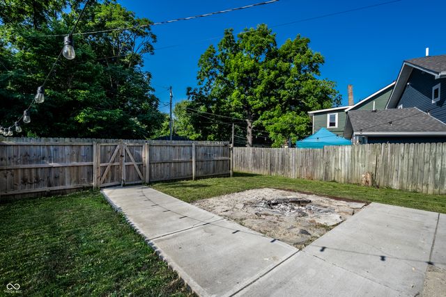 2433 Coyner Avenue, Indianapolis, IN 46218