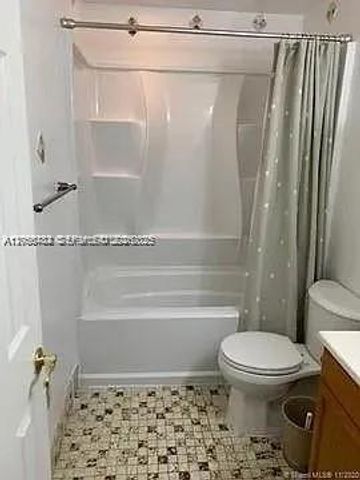 8600 SW 133rd Ave Road 423, Miami, FL 33183