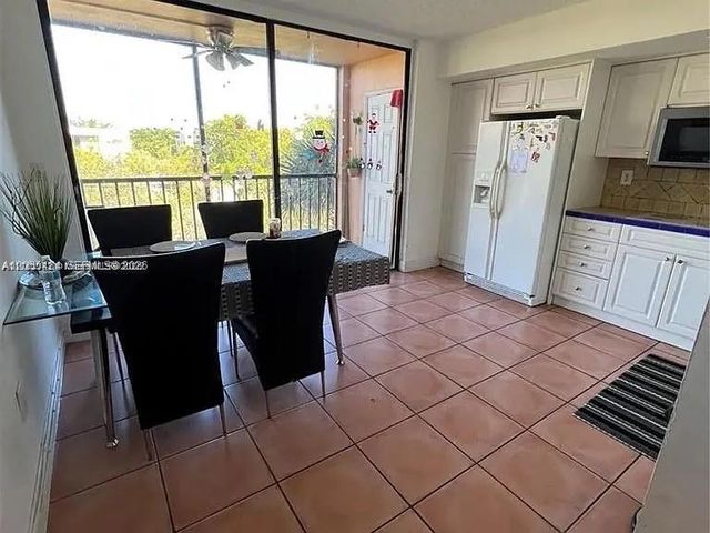 8600 SW 133rd Ave Road 423, Miami, FL 33183