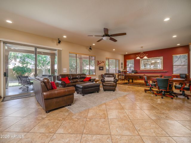 6132 W TOPEKA Drive, Glendale, AZ 85308