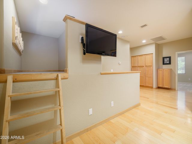 6132 W TOPEKA Drive, Glendale, AZ 85308