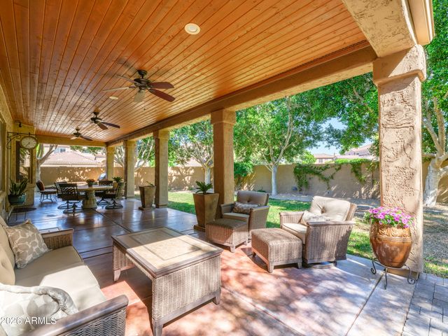 6132 W TOPEKA Drive, Glendale, AZ 85308