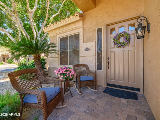 6132 W TOPEKA Drive, Glendale, AZ 85308