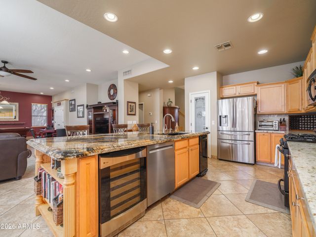 6132 W TOPEKA Drive, Glendale, AZ 85308