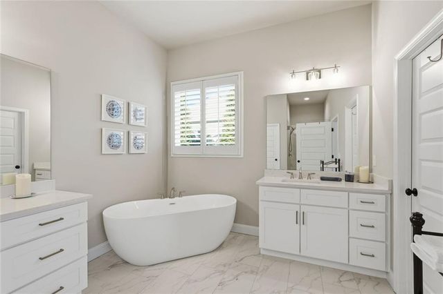 5420 Fishermans Cove, Gainesville, GA 30506