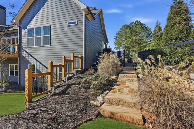 5420 Fishermans Cove, Gainesville, GA 30506