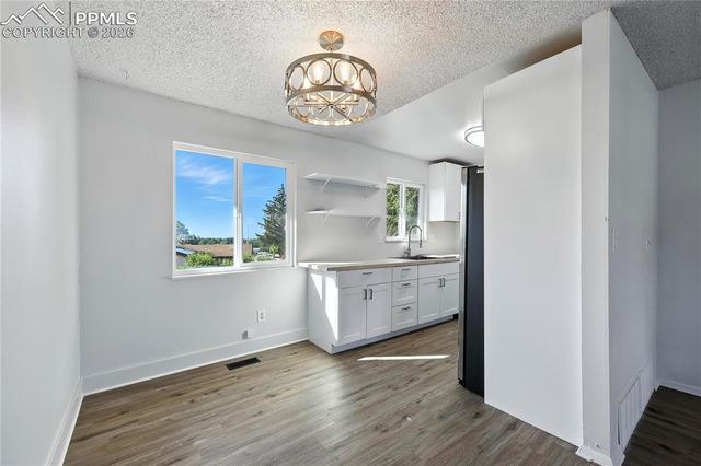 7033 Sequoyah Way, Colorado Springs, CO 80915