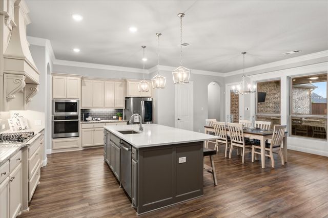 259 Broadmoor Drive, Haslet, TX 76052