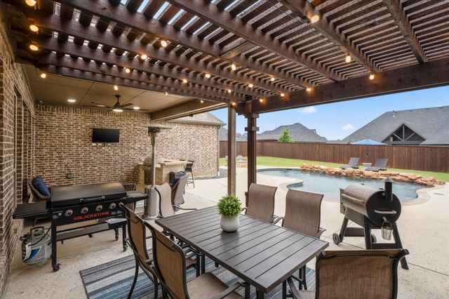 259 Broadmoor Drive, Haslet, TX 76052